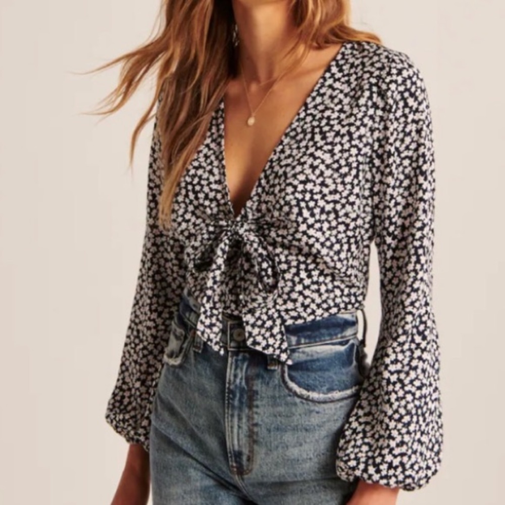 Abercrombie floral tie front bodysuit, size small